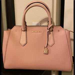 Michael Kors Tote